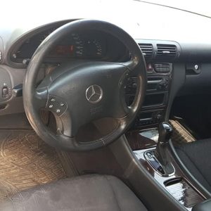 Mercedes Benz C-class Elegance (3)