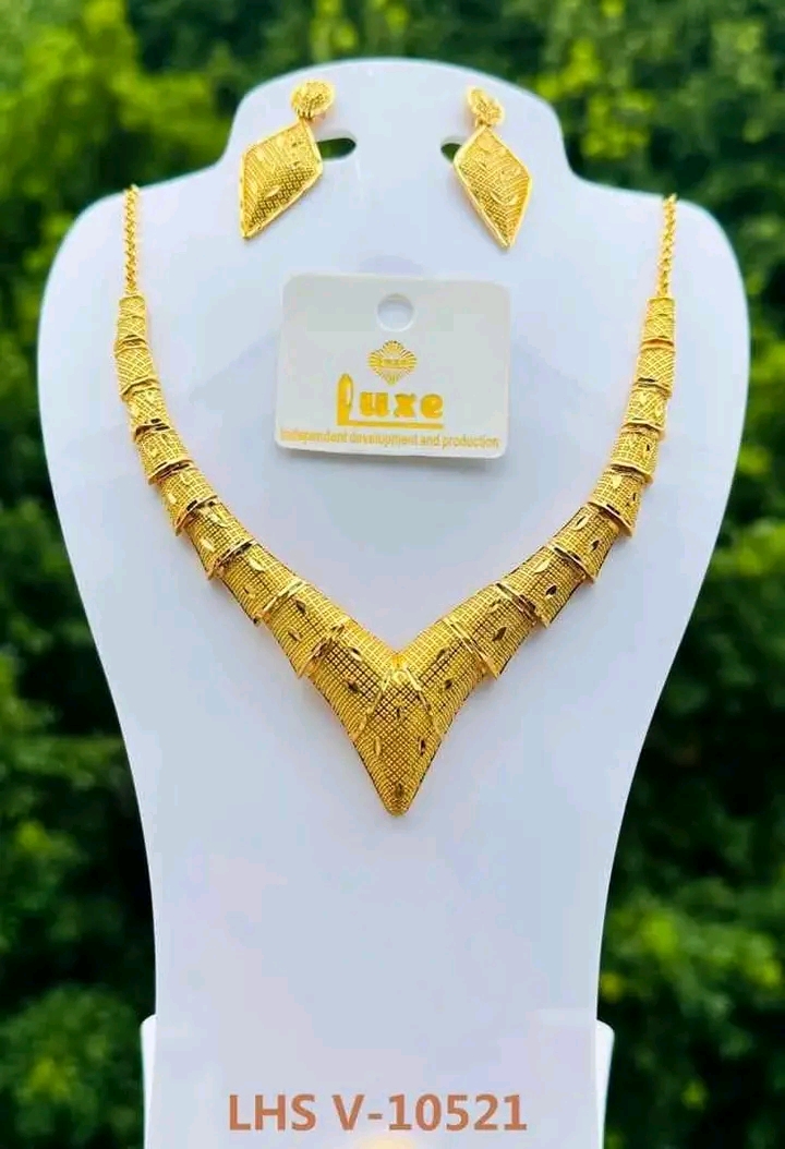 Classic Necklace